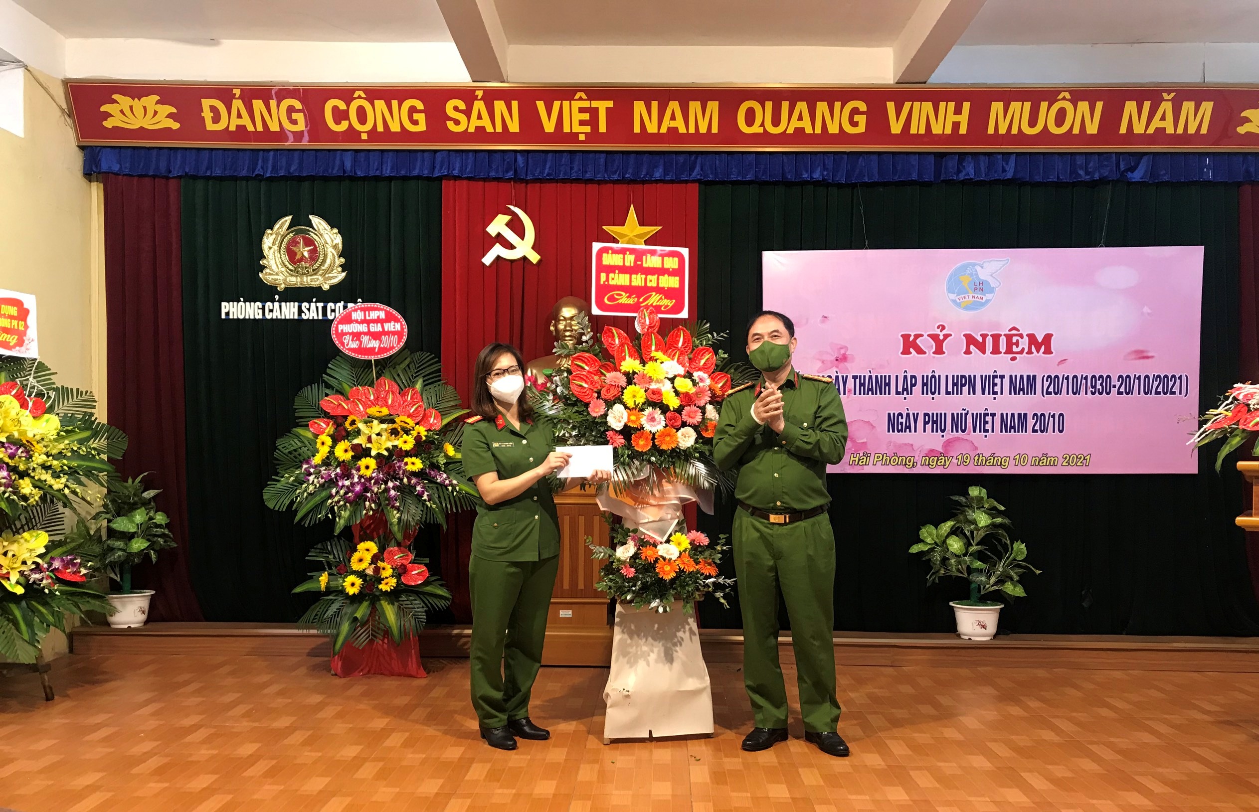 Hội Phụ nữ Phòng Cảnh sát Cơ động – CATP: Kỷ niệm 91 năm Ngày thành lập Hội LHPN Việt Nam